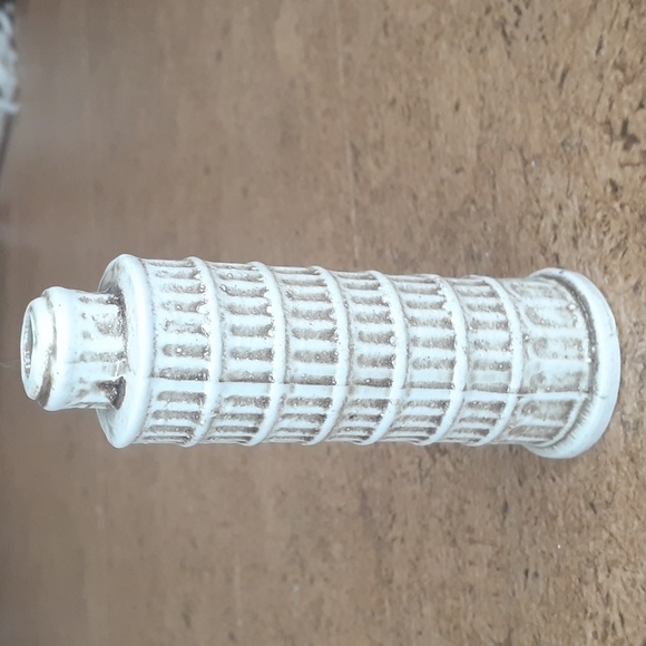 Vintage ceramic liquor containers depicting Florence, Genoa and Pisa and Venice. - Picture 10 of 11